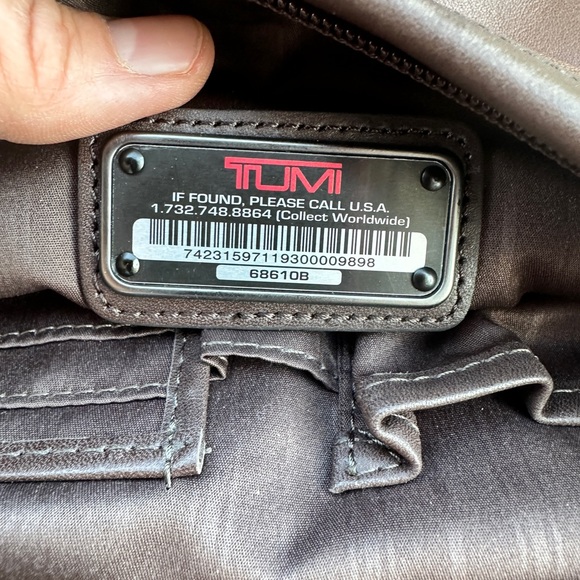 Tumi shoulder bag - Picture 3 of 16